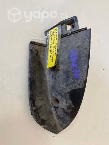 Moldura inferior izquierda Parachoque delantero
