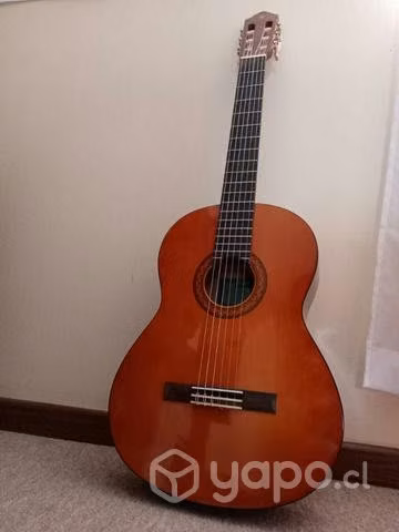 Guitarra Yamaha C40