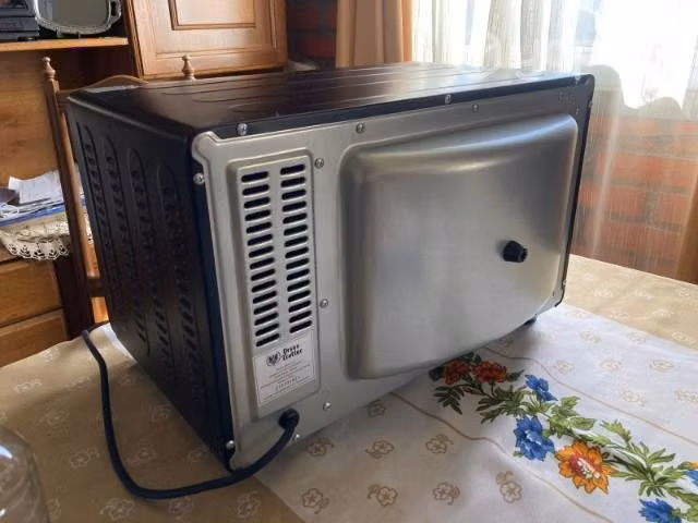 Ursus Trotter horno eléctrico 26lt UT-BACKOFEN26