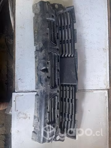 Mascara central Peugeot 3008