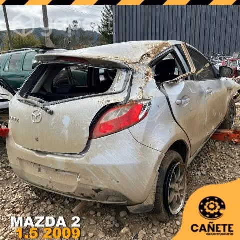 Tablero torpedo Mazda 2 1.5 2009
