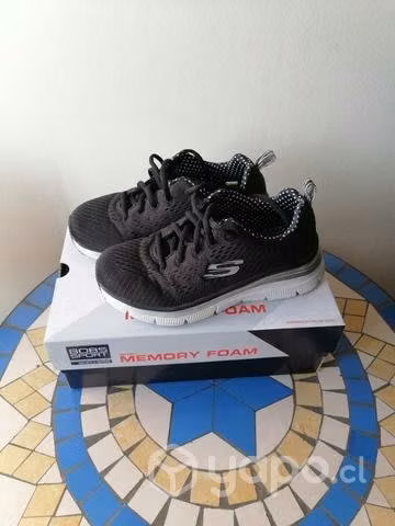 Zapatillas Skechers Memory Foam - Imagen 3
