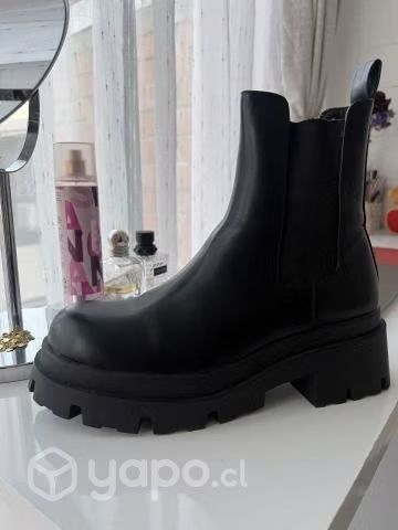 Botines marca Zara muy poco uso