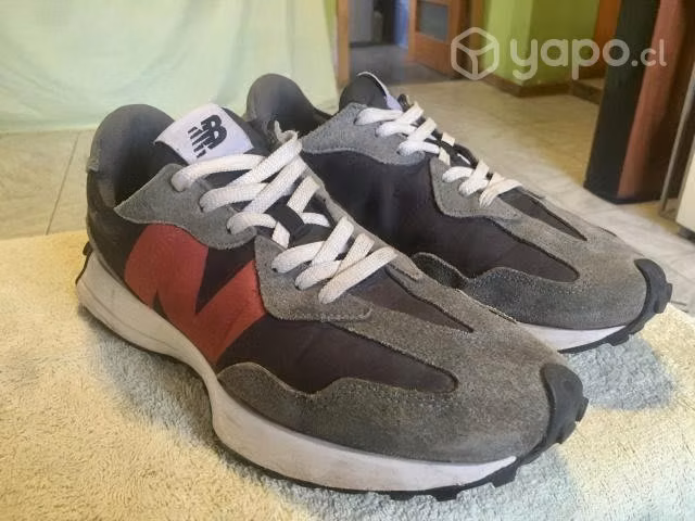 Zapatilla Urbana Hombre New Balance 327 Negro