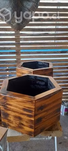 Maceteros de madera hexagonales