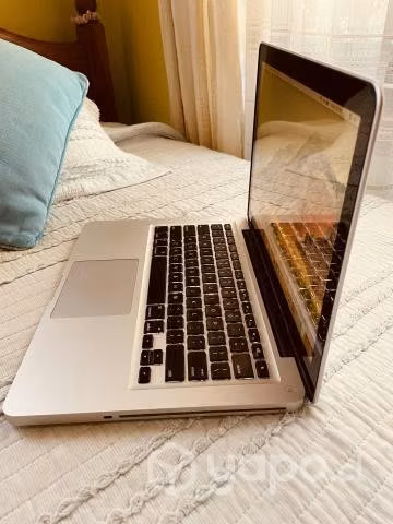 Macbook Pro Mid 2012 6GB Ram 500HDD