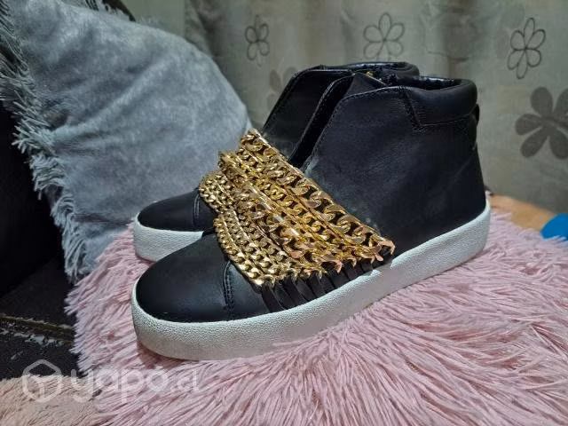 Zapatillas kendall + kylie
