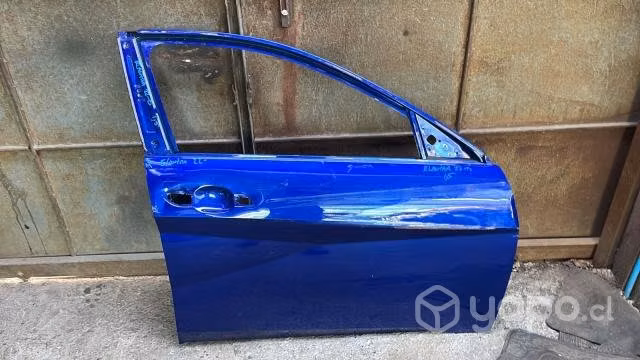 Puerta delantera derecha hyundai elantra 2022