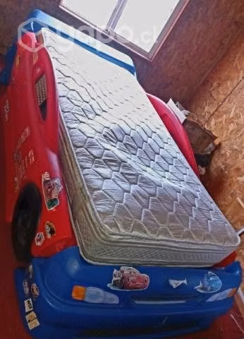 Cama de auto, buen estado, fácil de armar