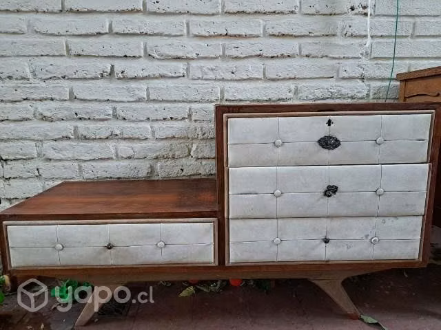 Dos muebles antiguo