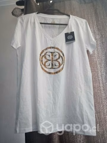 Polera Blanca marca Apology Nueva