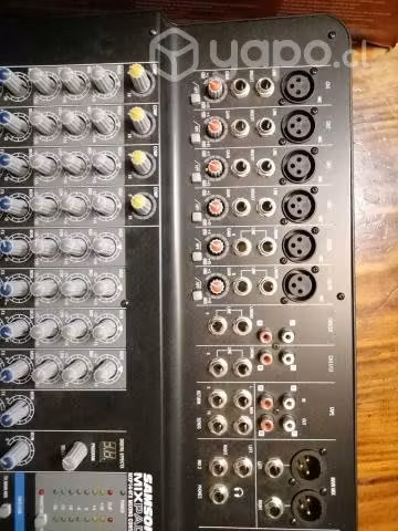 Mixer con Efectos SAMSON MXP144FX y USB