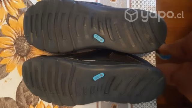 Zapatillas Bzees