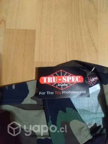 Traje de mimetismo militar