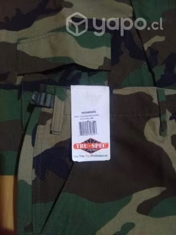 Traje de mimetismo militar