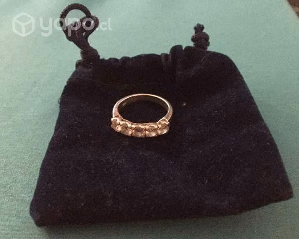 Anillo de plata