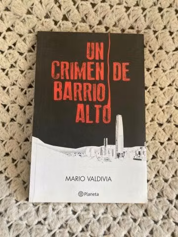 Mario Valdivia - Un crimen en el barrio alto
