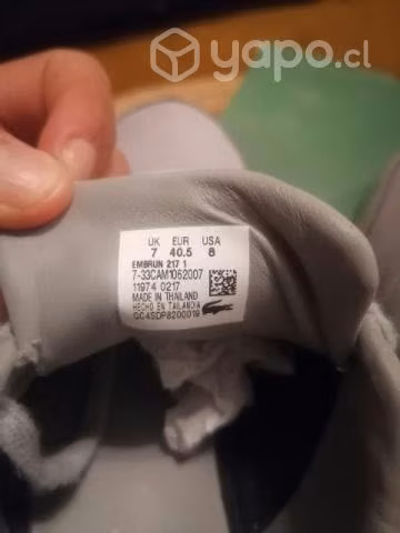 Se veZapatillas Lacoste impecables