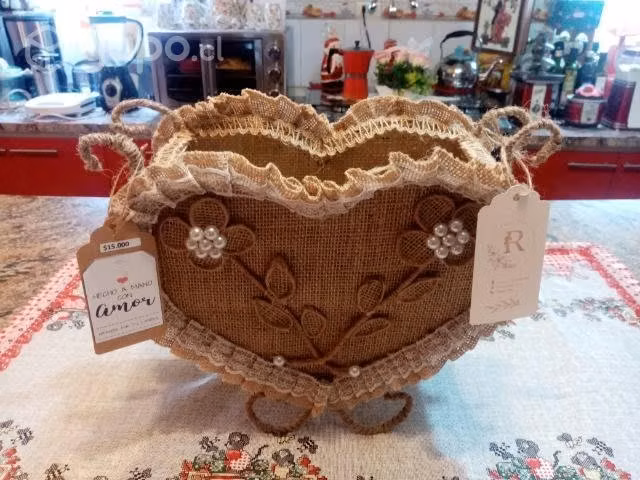 Manualidades en arpillera, un estilo elegante. - Imagen 2