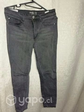 Pantalón color gris