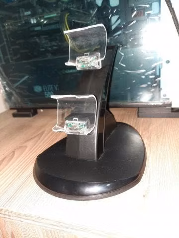 Mando PS4 Seminuevo + Cargador de 2 entradas