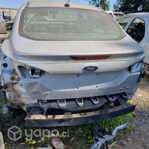 Maleta completa ford focus año 2012