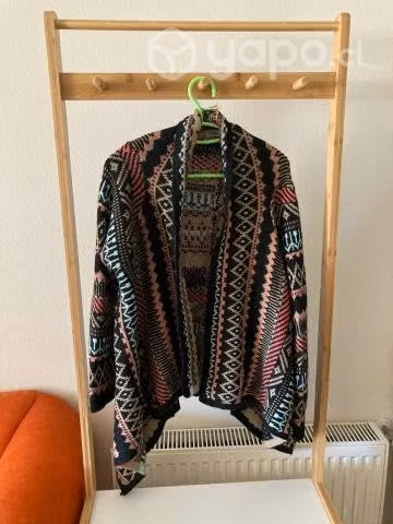 Lindo poncho tipo etnico