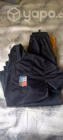 Ropa nueva colegio san luis talla 16 - Imagen 3