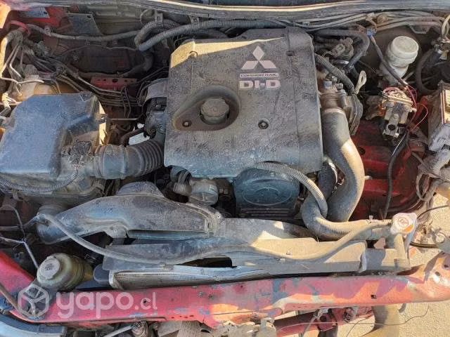 Compresor A/C Mitsubishi L200 2014 Usado Operativo