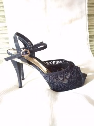 Zapatos de fiesta encaje y brillos