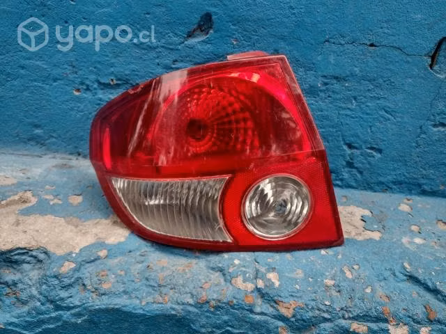 Foco trasero izq Hyundai getz 2003-2005