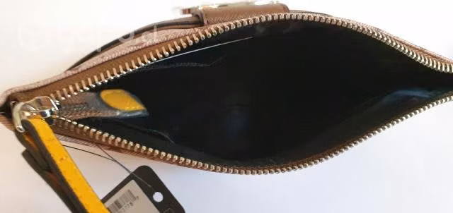 Cartera De Mano Guess Tipo Sobre