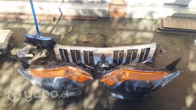 Opticos originales Mitsubishi l200 2018