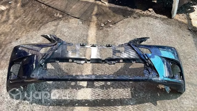 Parachoque delantero lexus ct