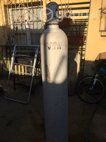 Tubo de oxígeno medicinal grande