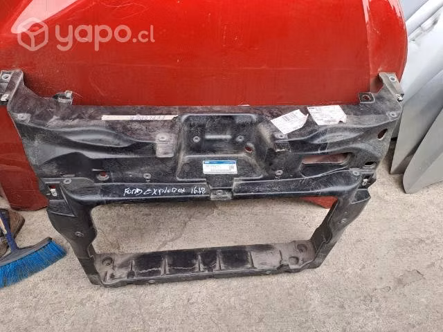 Frontal Ford Explorer