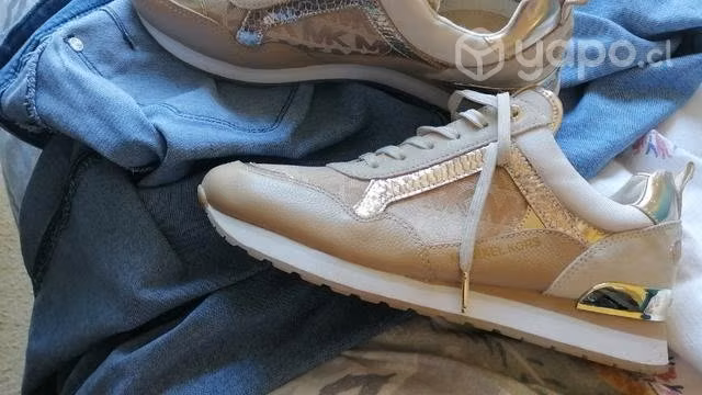 Zapatillas MK. - Imagen 2