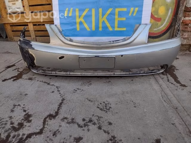 Parachoque del kia carens 2003-2006