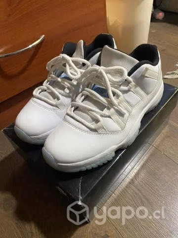 Jordan 11 low legend blue