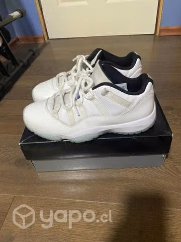 Jordan 11 low legend blue