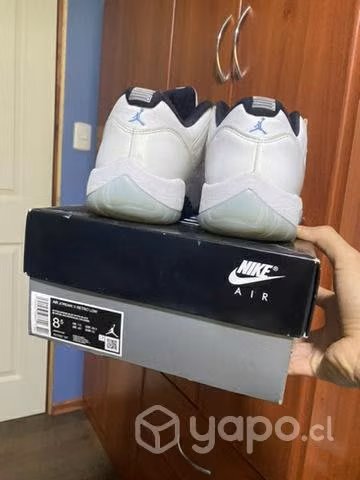Jordan 11 low legend blue