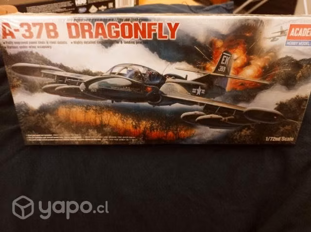 Maqueta Avión Dragonfly A-37B
