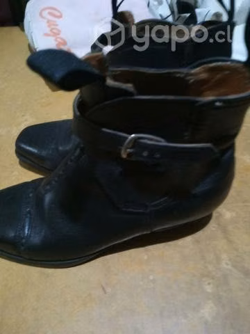 botines de cuero original en buen estado