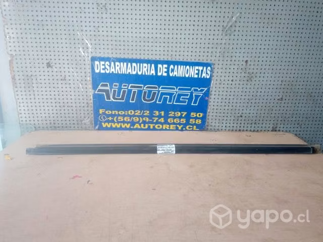 Lame vidrio puerta delantera izq Chv New Dmax