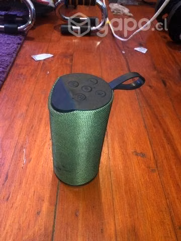 Parlante bluetooth verde