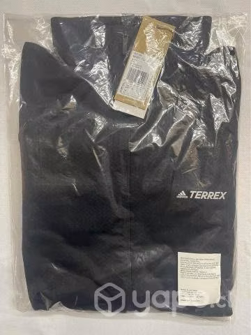 Poleron Adidas Terrex de mujer
