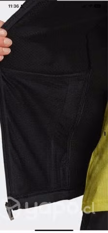 Poleron Adidas Terrex de mujer