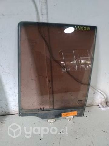 Vidrio Puerta Trasera Izquierda (NNX010) Nissan Na