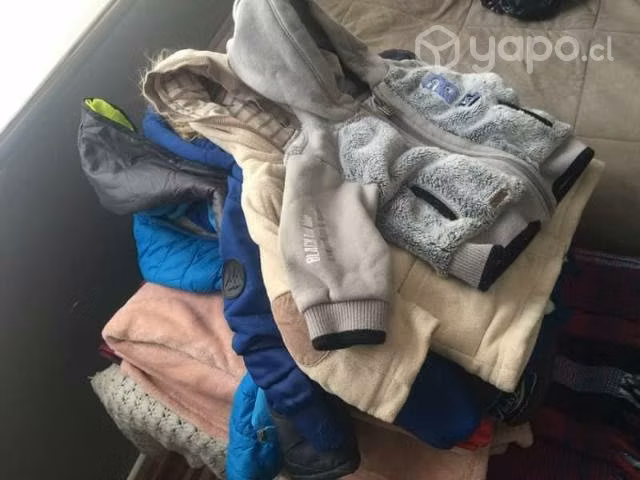 4 bultos de ropa exelente estado - Imagen 2