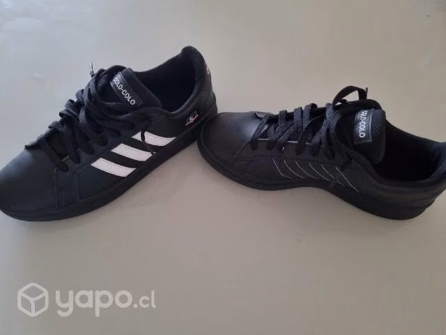 Zapatos adidas Colo Colo. Color negro.